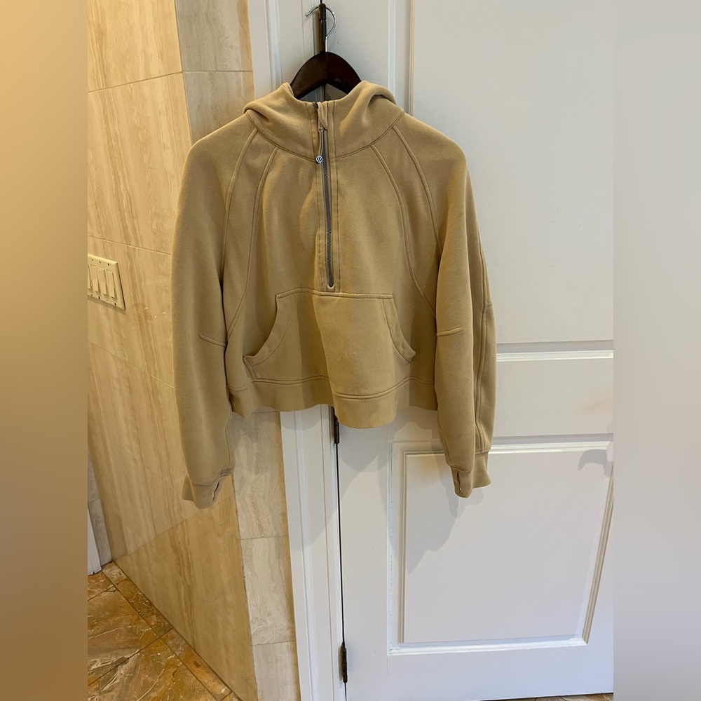 Lululemon scuba Cropped Cozy Hoodie in Beige